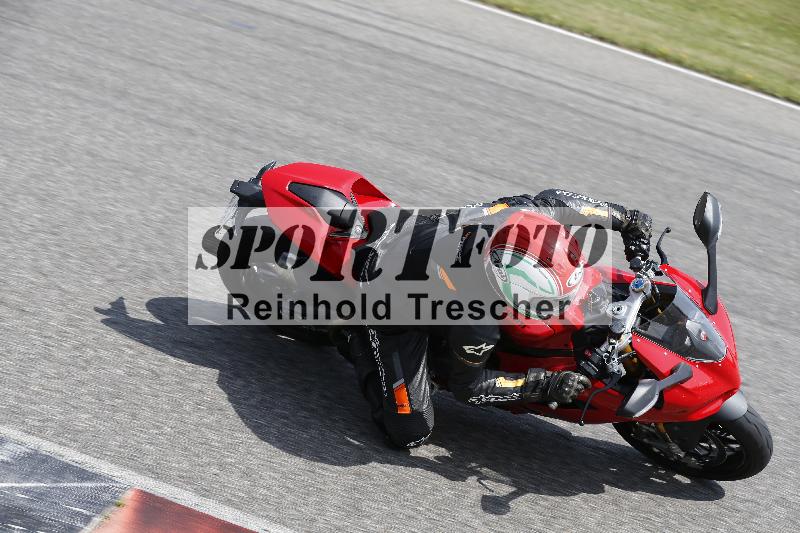 /27 12.06.2025 Ducati Schweiz Trackday Warmup  ADR/gelb-jeaune/ohne